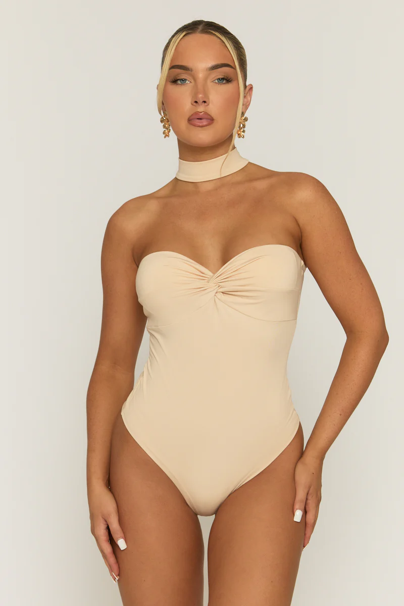 Beige Ruched Bust Choker Detail Bodysuit - Singapore - Image 4