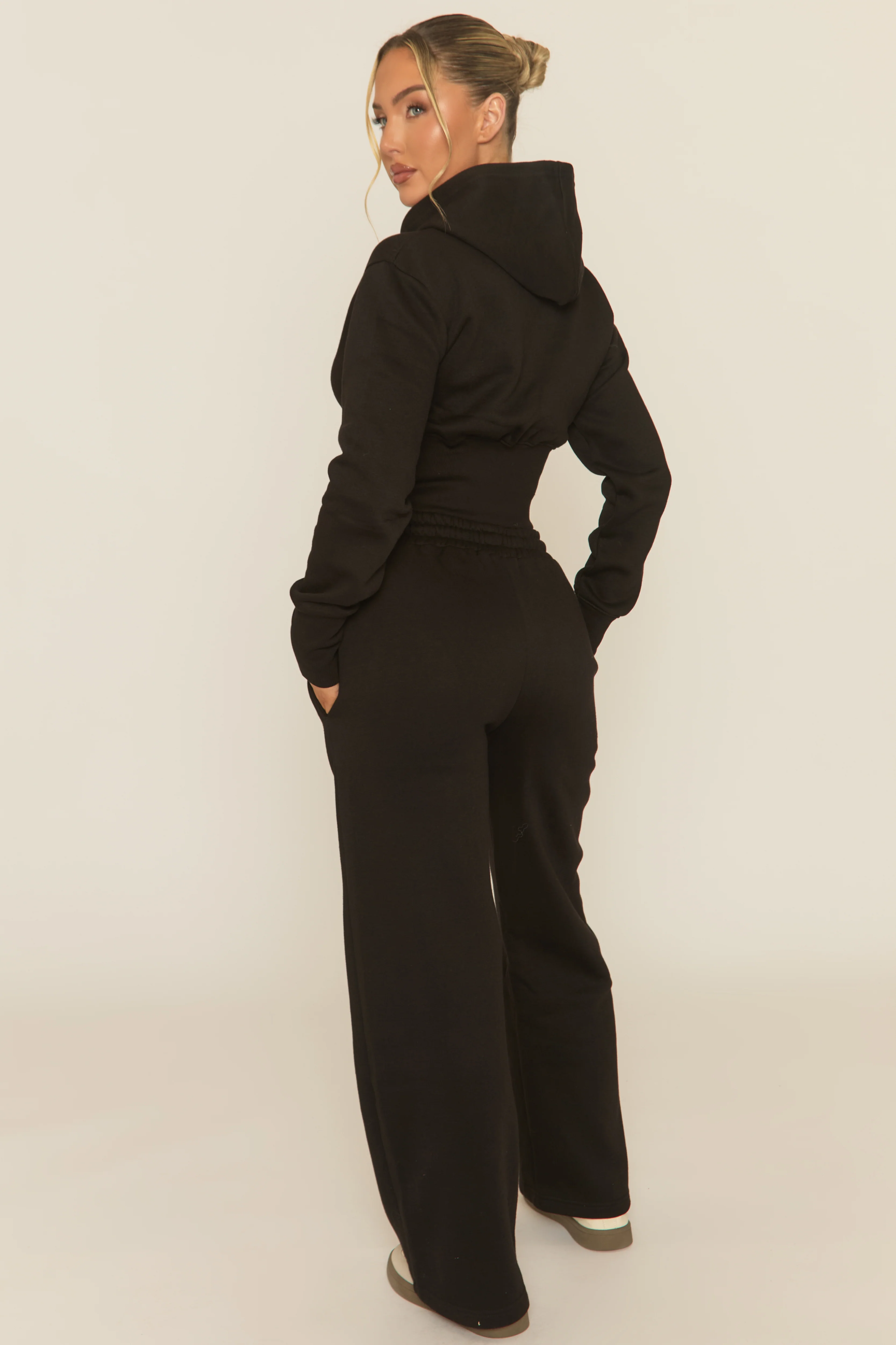 Black Contrast Motif Cropped Hoodie and Joggers Loungewear Set - Sameen - Image 5